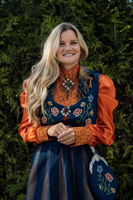 Drömblusen Orange siden