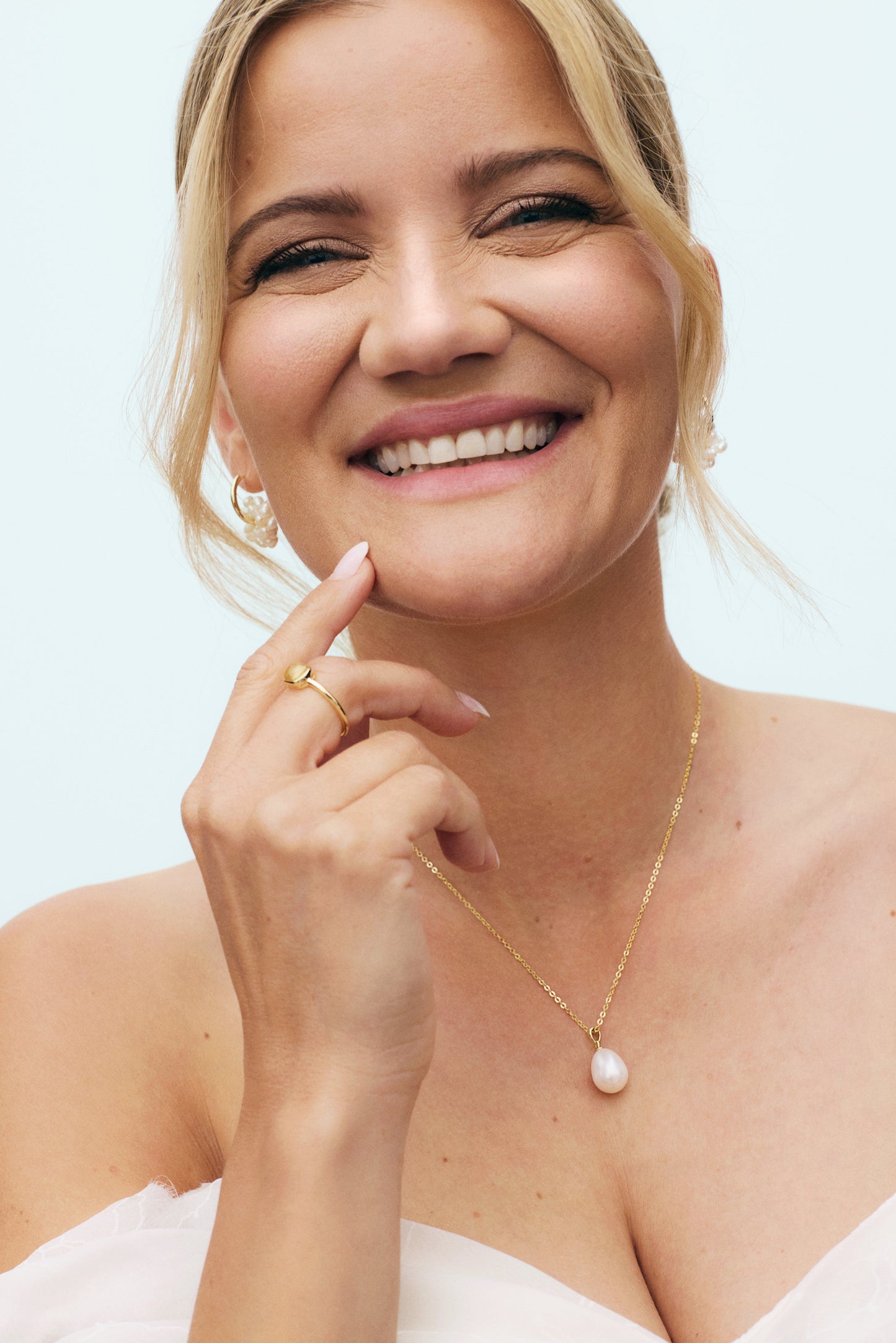 Smycken i förgyllt silver - pärldroppe